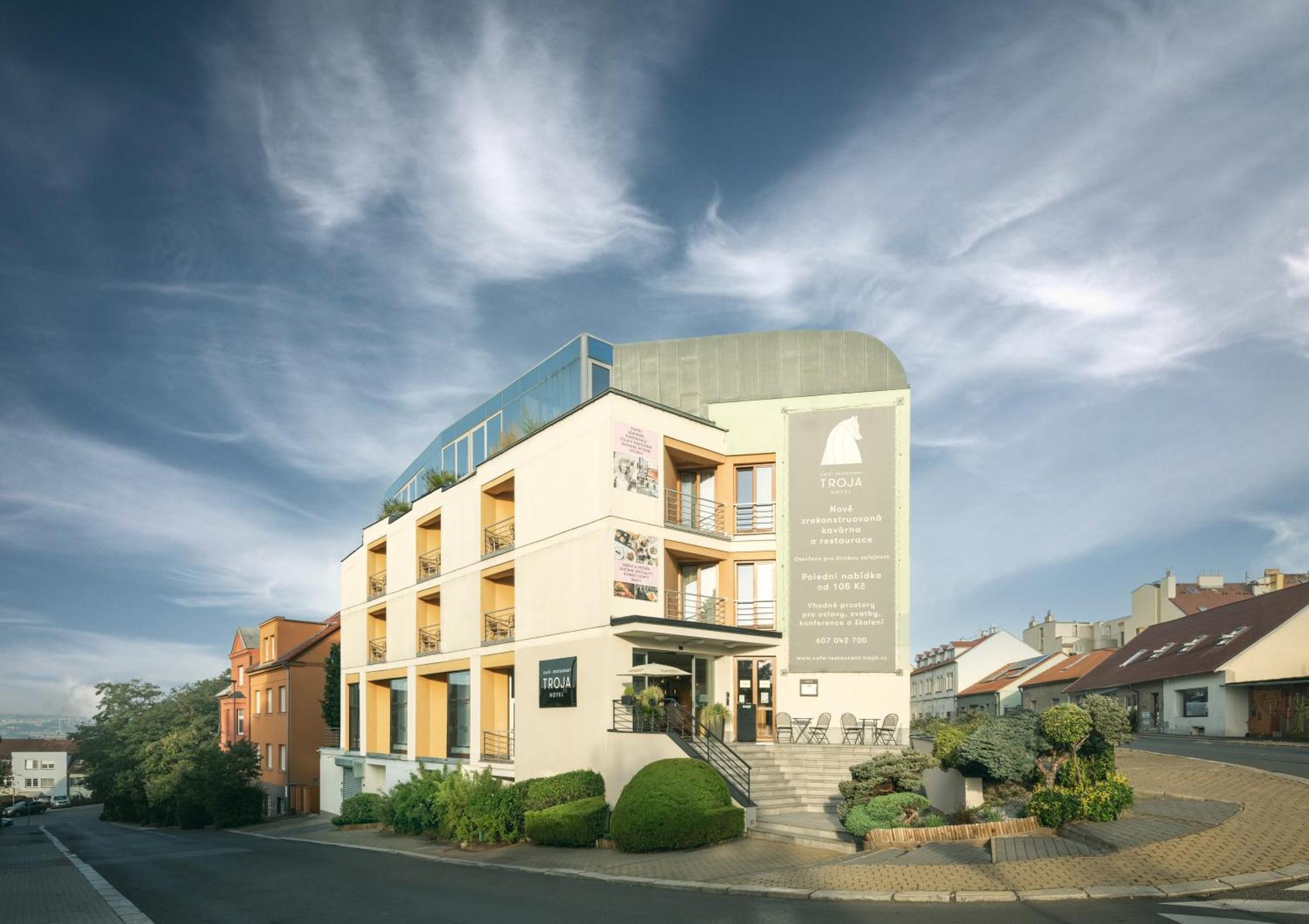 Hotel Troja Прага Экстерьер фото